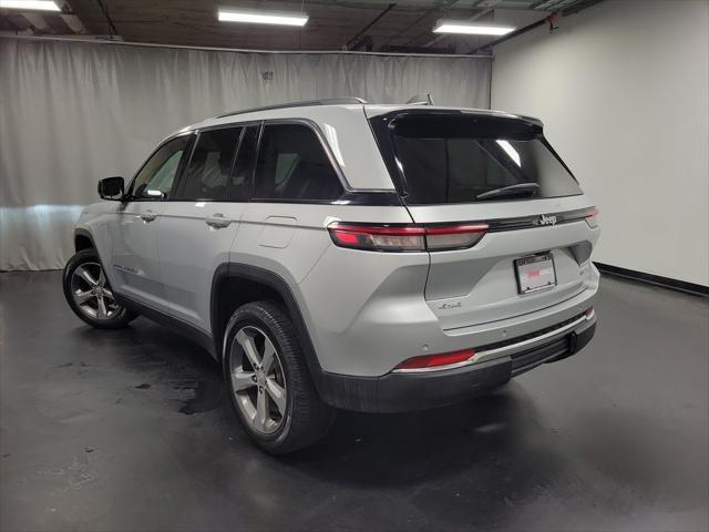 used 2022 Jeep Grand Cherokee car, priced at $27,995