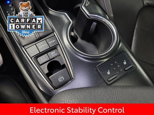 used 2019 Toyota Camry Hybrid car, priced at $19,995