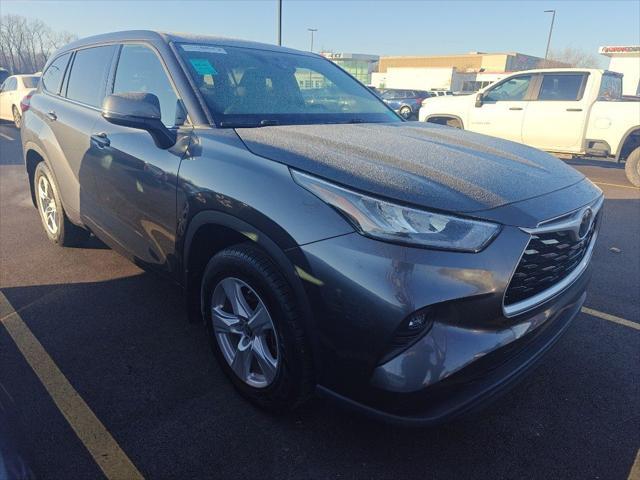 used 2020 Toyota Highlander car, priced at $25,995