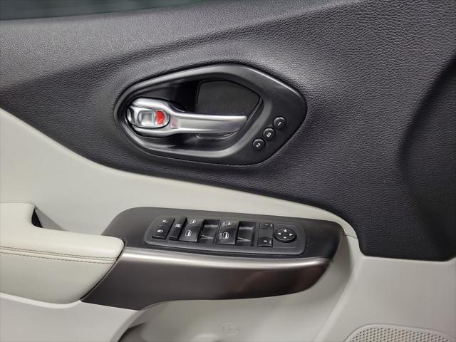 used 2020 Jeep Cherokee car, priced at $11,995