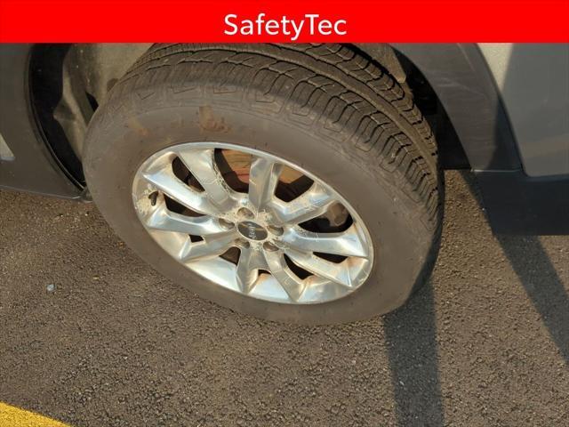 used 2015 Jeep Cherokee car, priced at $12,995