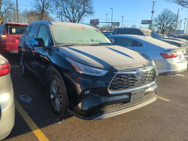 used 2021 Toyota Highlander Hybrid car, priced at $35,995