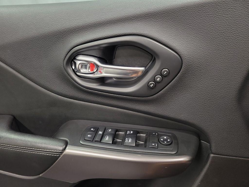 used 2019 Jeep Cherokee car, priced at $13,995