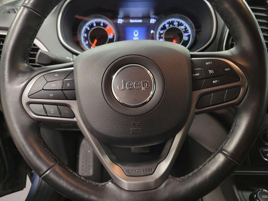 used 2019 Jeep Cherokee car, priced at $13,995