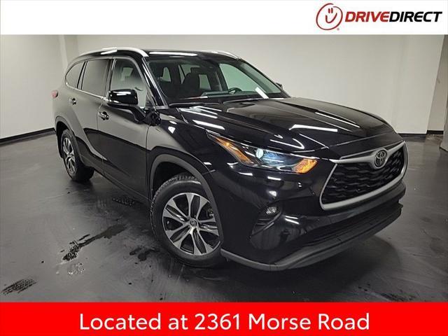 used 2022 Toyota Highlander car, priced at $35,995