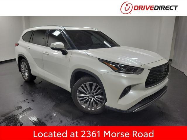 used 2021 Toyota Highlander car, priced at $35,500