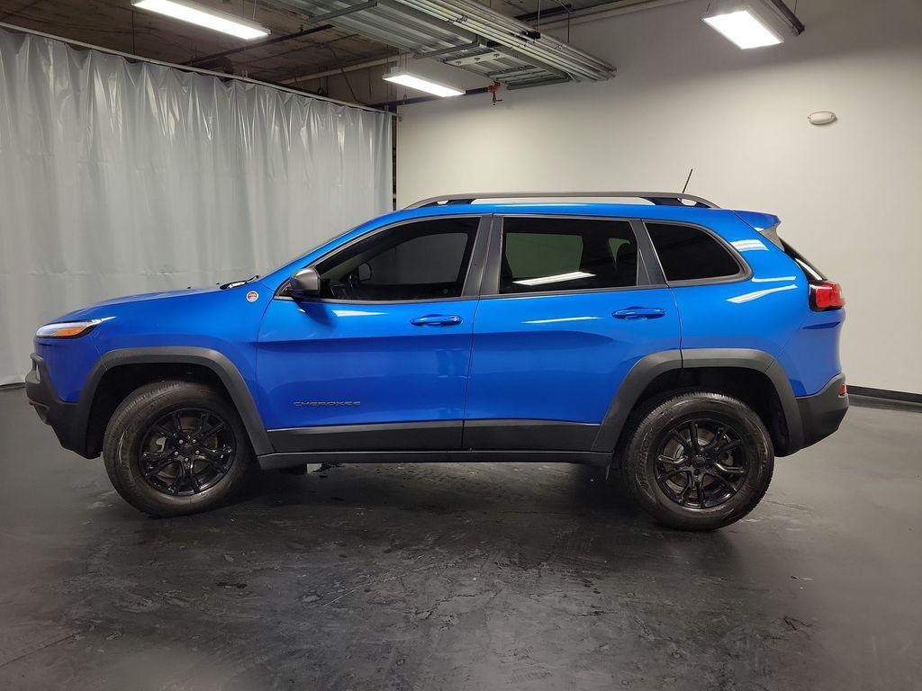 used 2018 Jeep Cherokee car, priced at $14,995