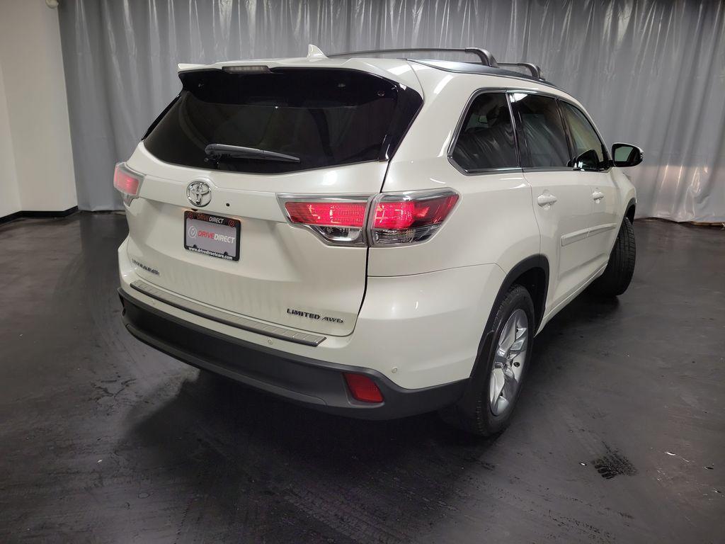 used 2014 Toyota Highlander car, priced at $20,995