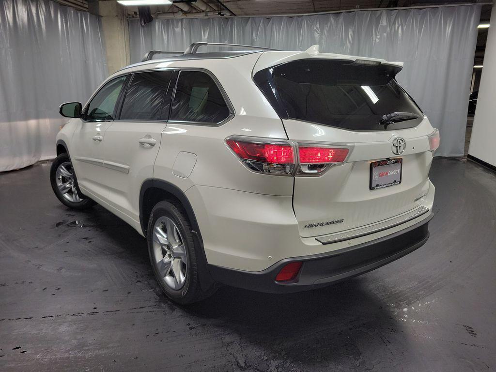 used 2014 Toyota Highlander car, priced at $20,995