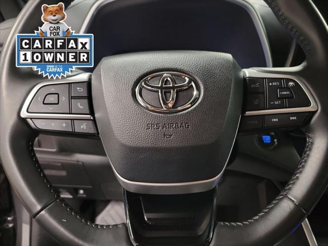 used 2022 Toyota Highlander car, priced at $37,995