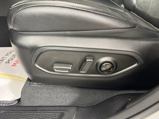 used 2024 Jeep Grand Cherokee car, priced at $35,997