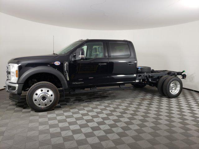 new 2025 Ford F-450 car, priced at $78,168