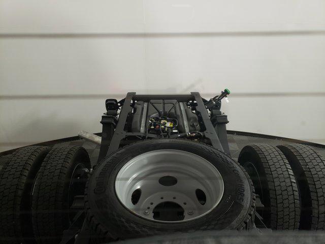 new 2025 Ford F-450 car, priced at $78,168