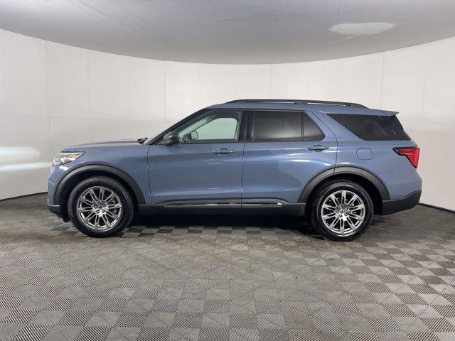 used 2025 Ford Explorer car, priced at $40,997