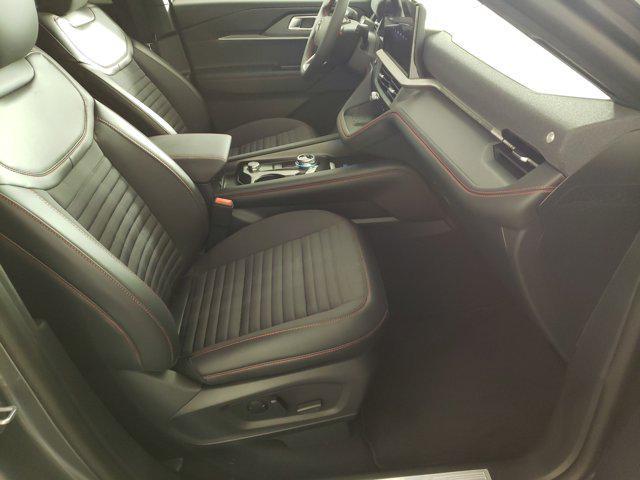 new 2025 Ford Explorer car, priced at $48,692