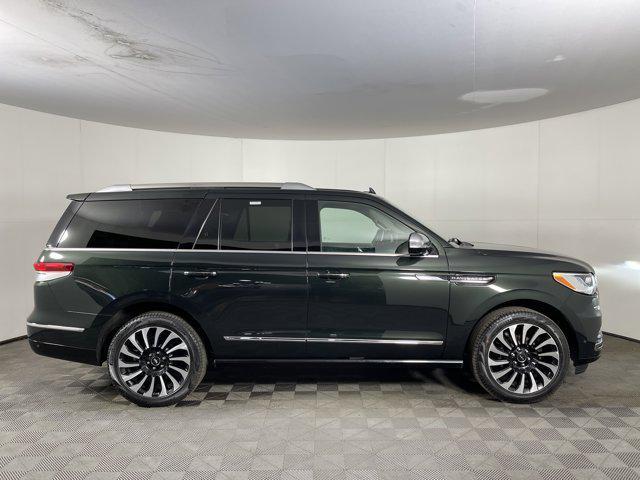 used 2022 Lincoln Navigator car, priced at $58,997