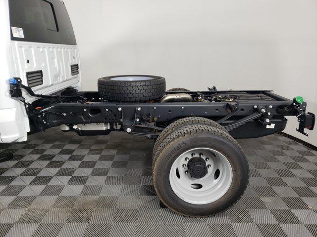 new 2025 Ford F-450 car, priced at $73,201