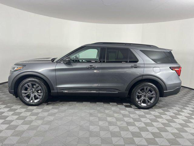 new 2025 Ford Explorer car, priced at $44,962