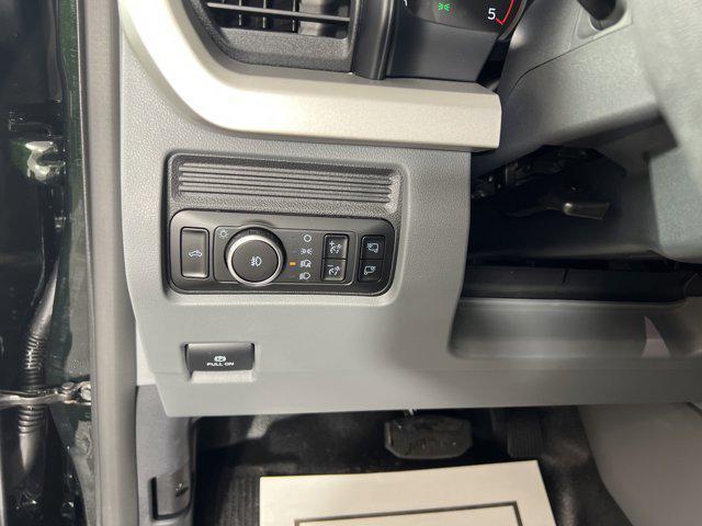new 2025 Ford F-350 car, priced at $71,639