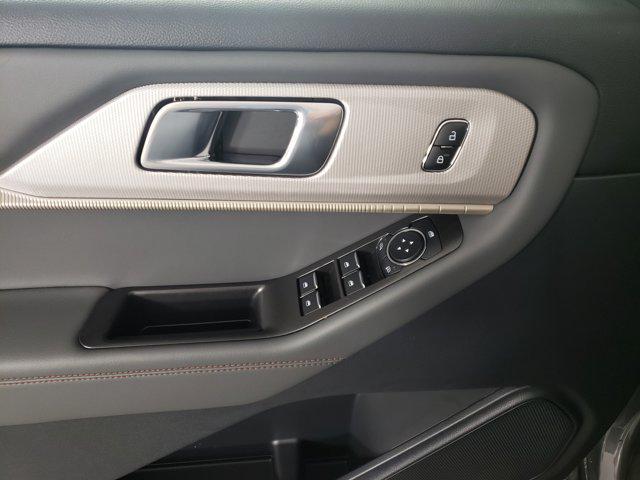 new 2025 Ford Explorer car, priced at $39,522
