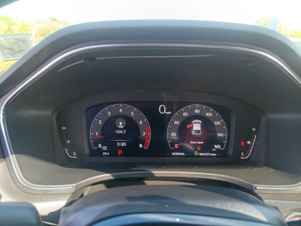 used 2025 Acura Integra car, priced at $31,895