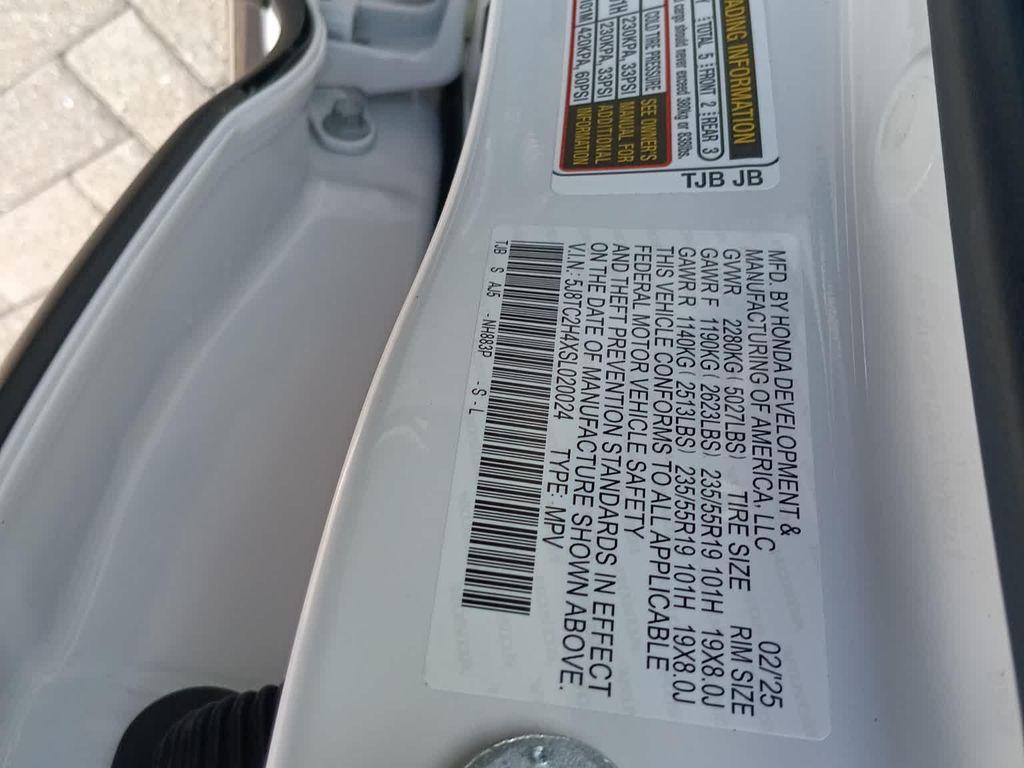 used 2025 Acura RDX car, priced at $40,775