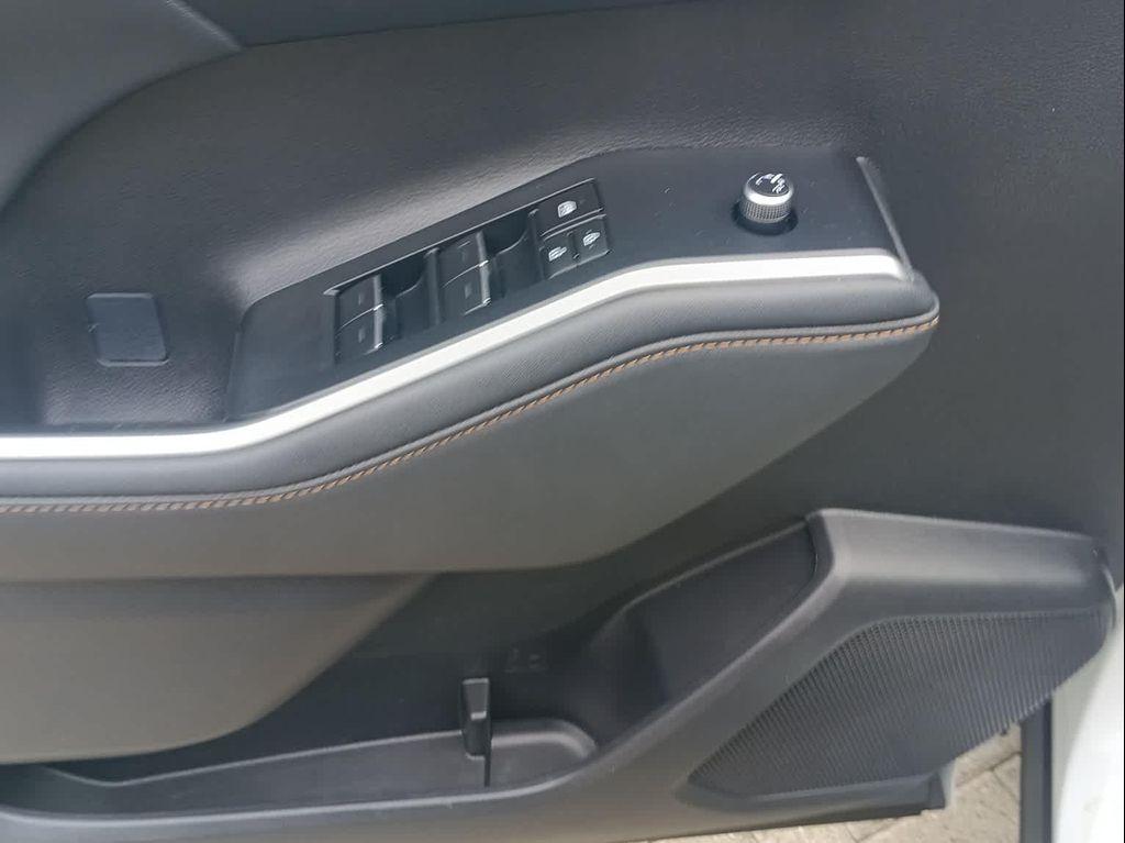 used 2023 Toyota Highlander Hybrid car, priced at $42,990