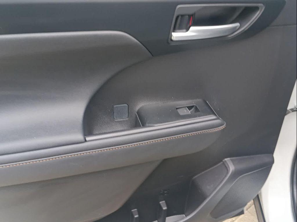 used 2023 Toyota Highlander Hybrid car, priced at $42,990