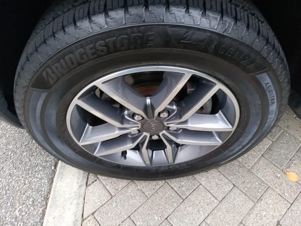 used 2020 Jeep Grand Cherokee car, priced at $19,885