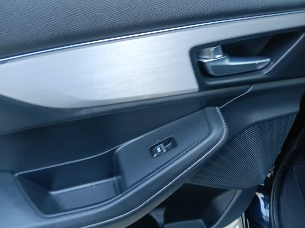 used 2023 Acura MDX car, priced at $41,495