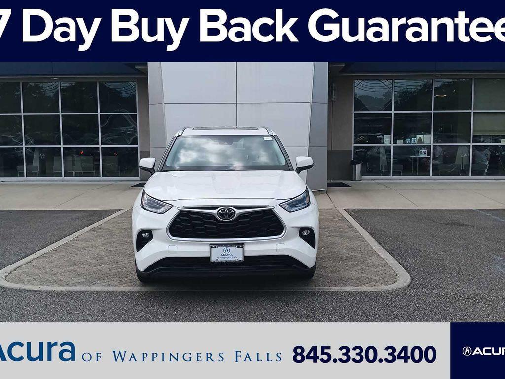 used 2021 Toyota Highlander car, priced at $29,499