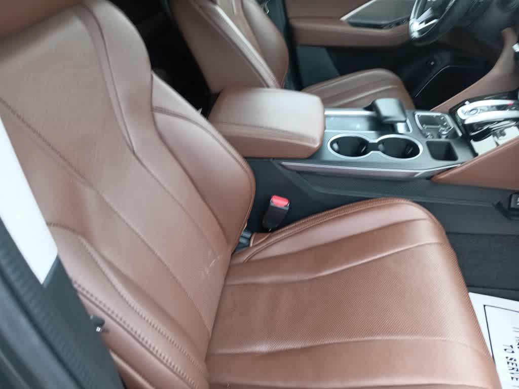 used 2023 Acura MDX car, priced at $39,299