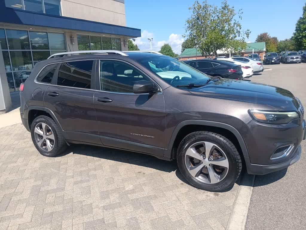 used 2019 Jeep Cherokee car, priced at $15,895