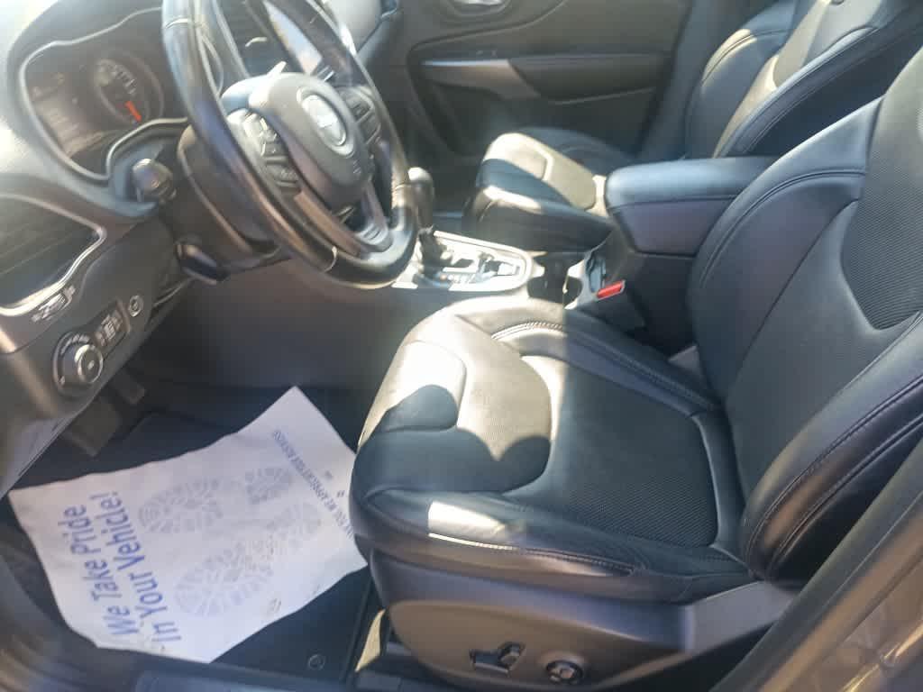 used 2019 Jeep Cherokee car, priced at $15,895