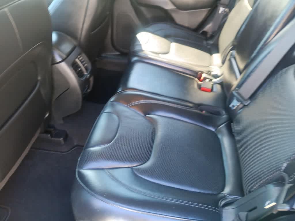 used 2019 Jeep Cherokee car, priced at $15,895