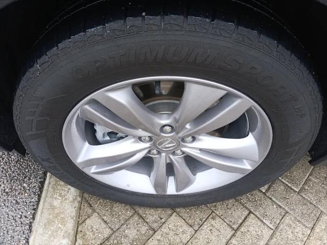 used 2023 Acura MDX car, priced at $37,495