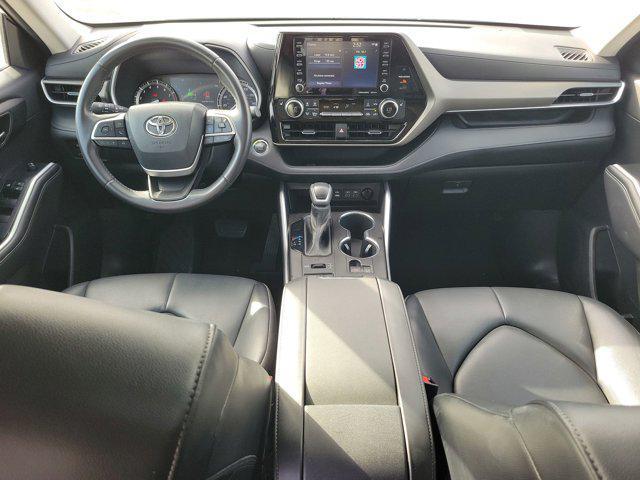 used 2022 Toyota Highlander car, priced at $30,900