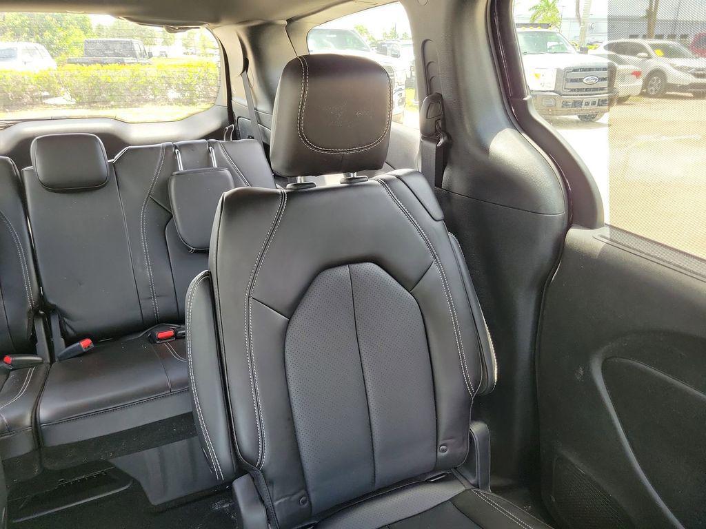 used 2023 Chrysler Pacifica car, priced at $16,799