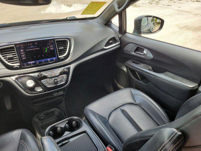 used 2023 Chrysler Pacifica car, priced at $18,799