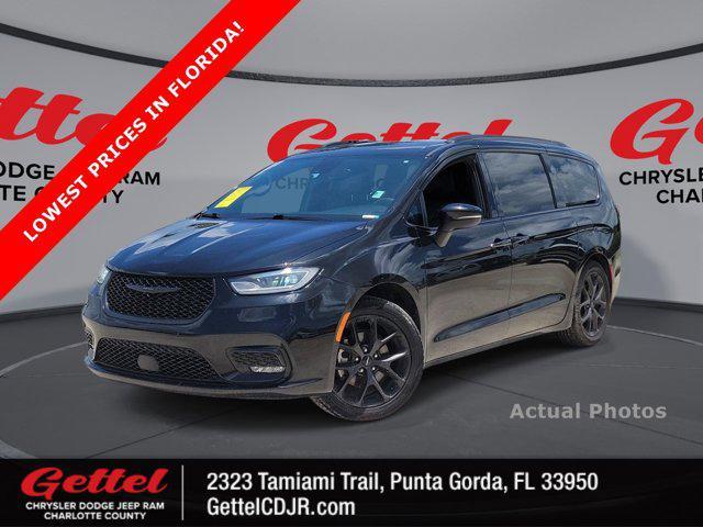 used 2023 Chrysler Pacifica car, priced at $18,996