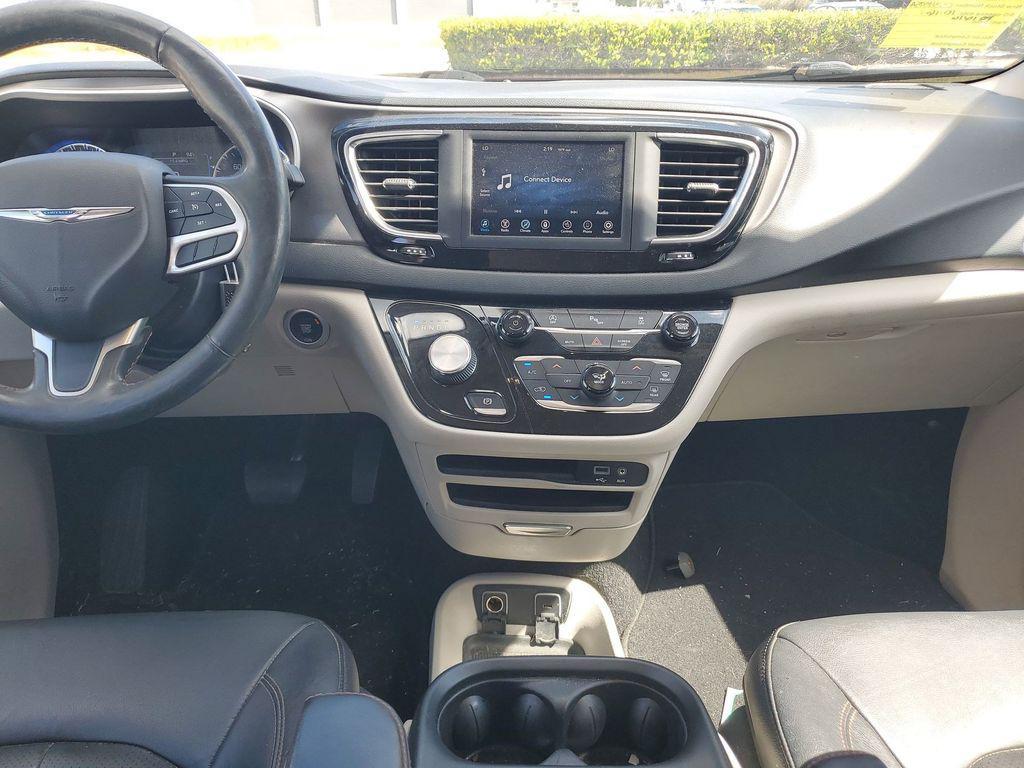 used 2020 Chrysler Pacifica car, priced at $18,146