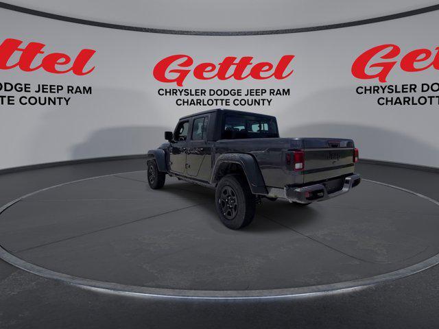new 2025 Jeep Gladiator car