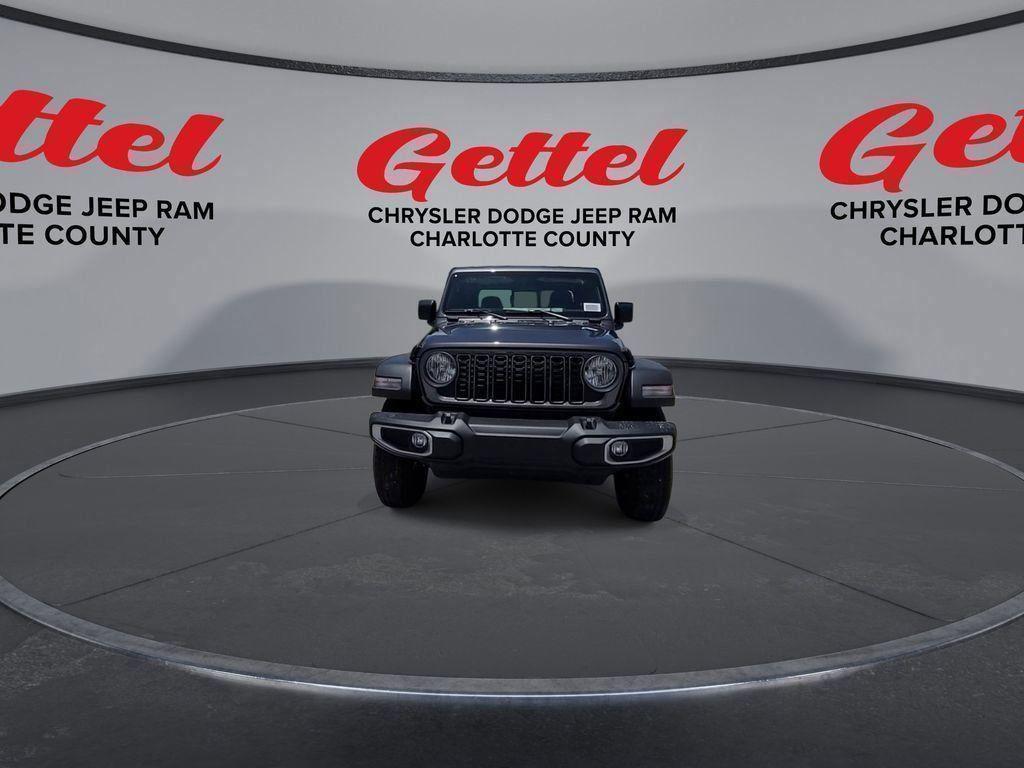 new 2025 Jeep Gladiator car, priced at $33,625