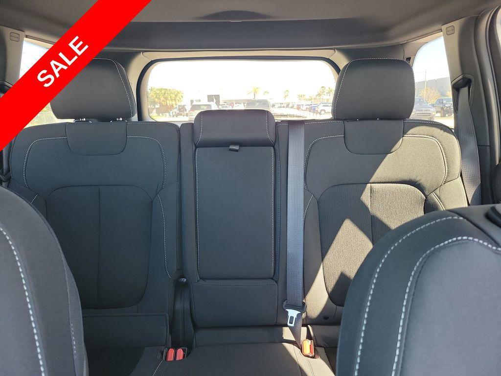 new 2025 Jeep Grand Cherokee car, priced at $30,611