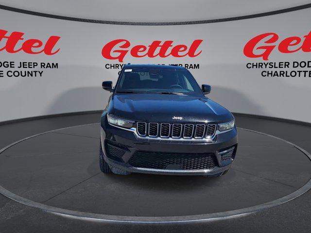 new 2025 Jeep Grand Cherokee car, priced at $41,220