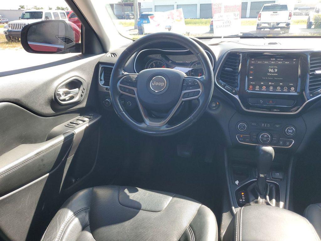 used 2020 Jeep Cherokee car, priced at $15,638