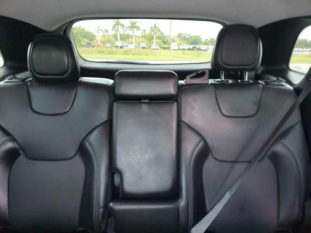 used 2020 Jeep Cherokee car, priced at $14,988