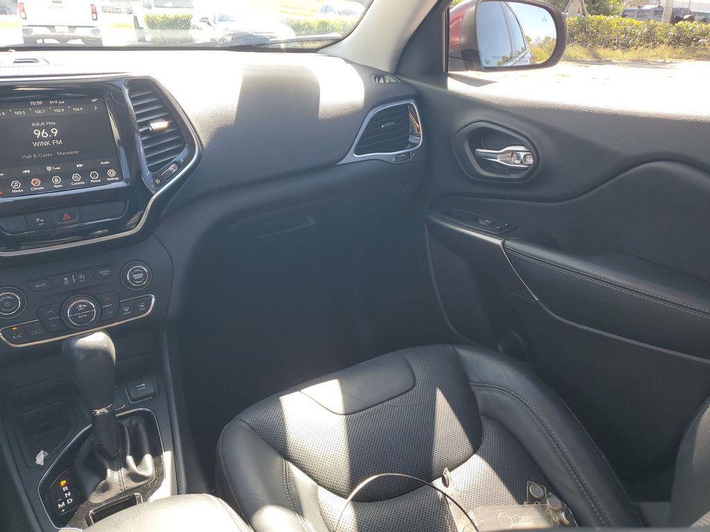 used 2020 Jeep Cherokee car, priced at $15,638