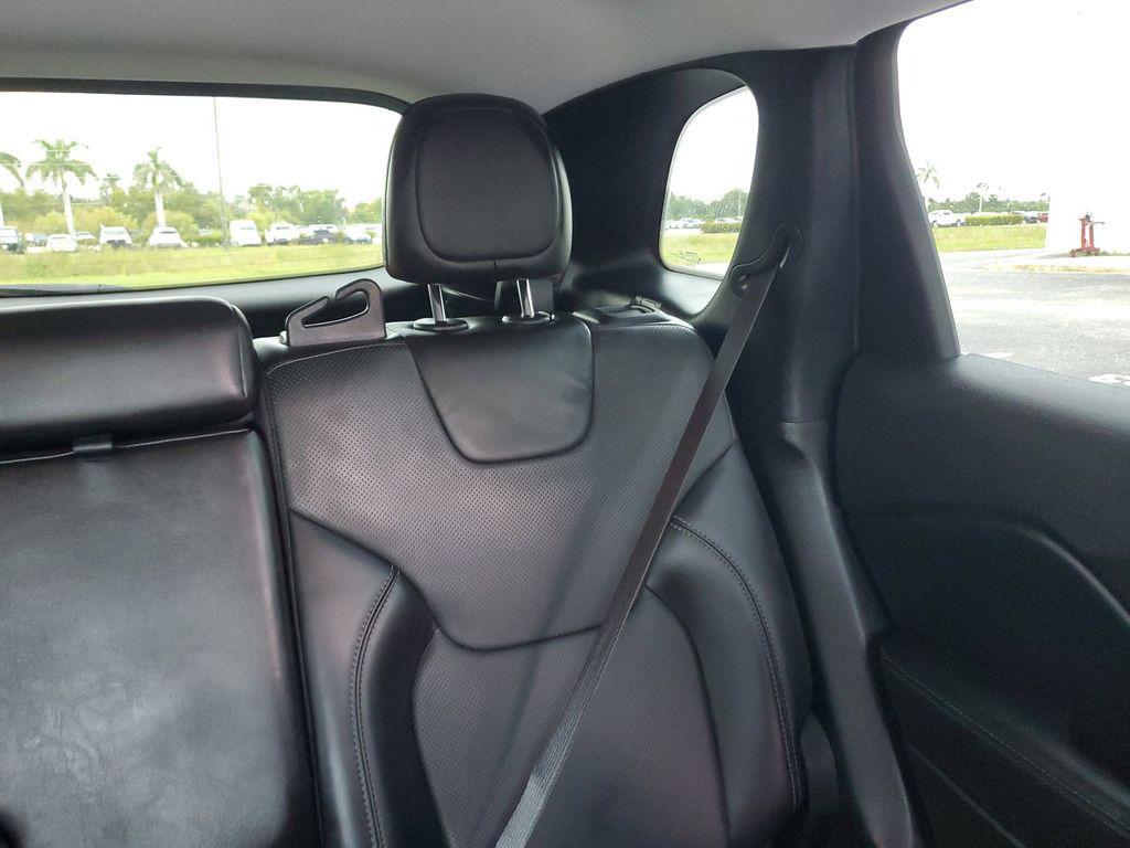 used 2020 Jeep Cherokee car, priced at $14,988