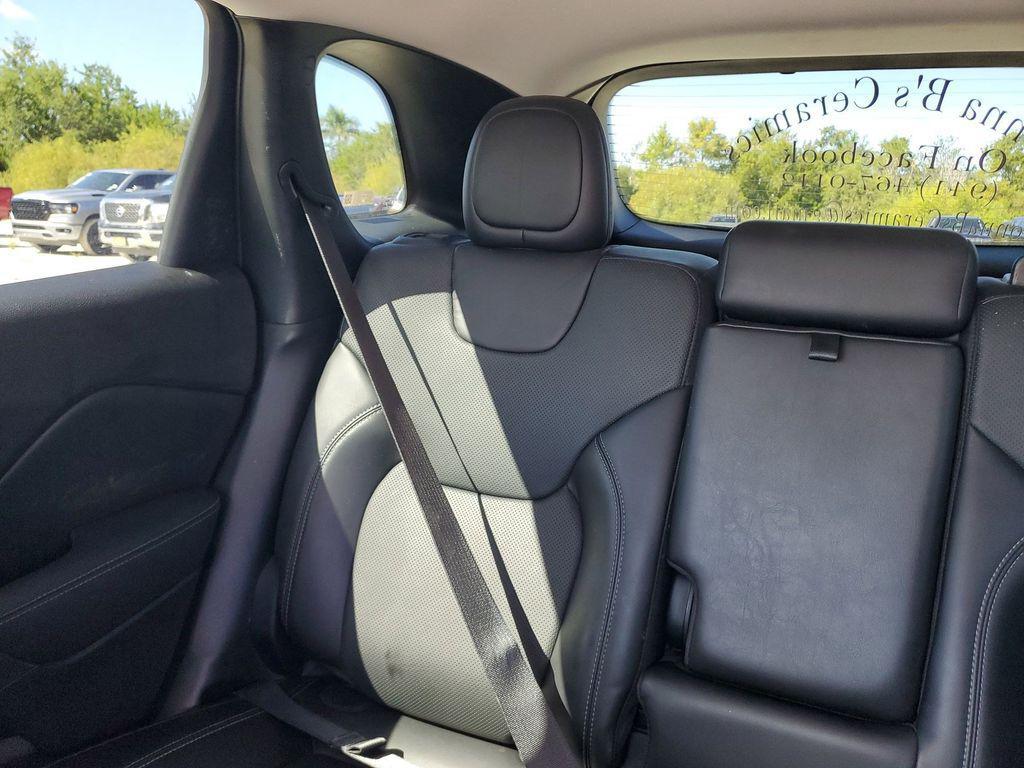 used 2020 Jeep Cherokee car, priced at $15,638